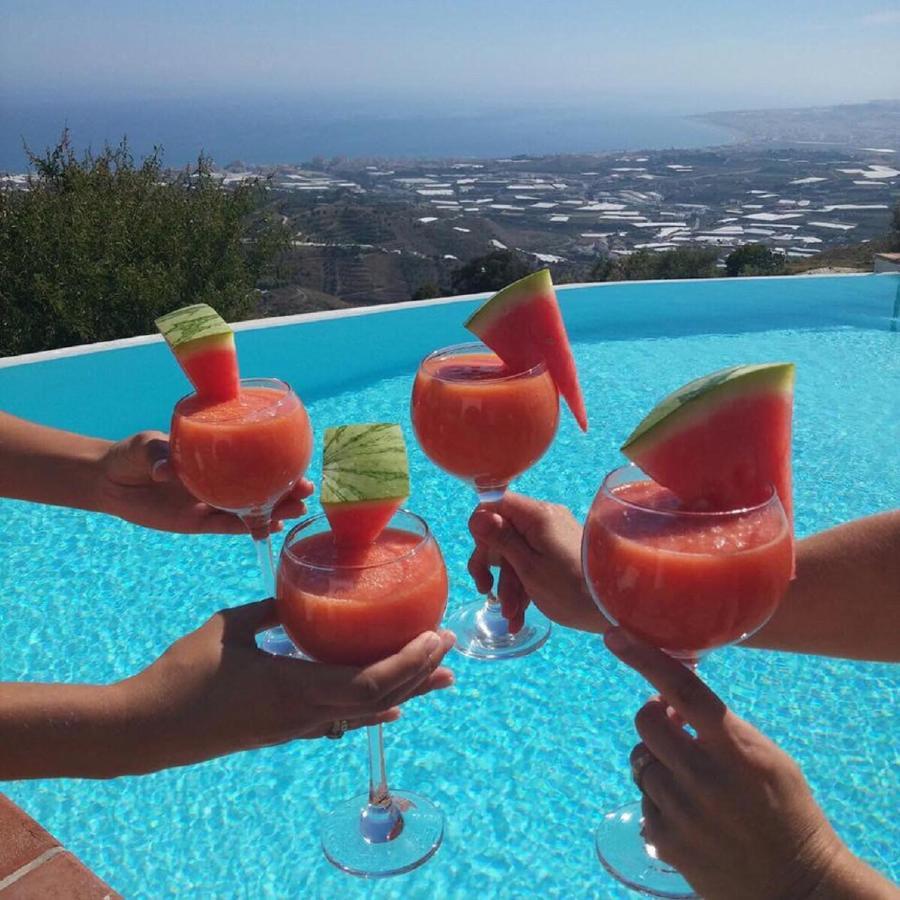 Villa Perla Blanca Sayalonga Dış mekan fotoğraf