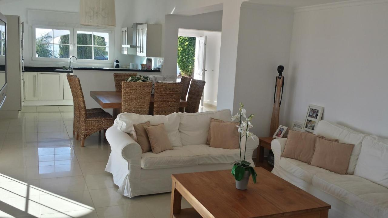 Villa Perla Blanca Sayalonga Dış mekan fotoğraf